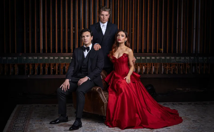 Nigel Huckle (Christian), Rueben Kaye (Harold Zidier), and Erin Clare (Satine)